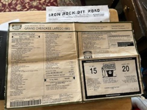 Used 2004 Jeep Grand Cherokee Laredo w/ Trailer Tow Group IV image 23