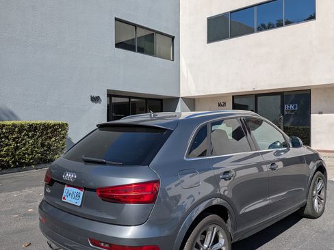 Used 2016 Audi Q3 2.0T Premium Plus w/ Technology Package image 5