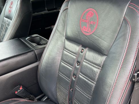 Used 2019 Ford F150 Lariat w/ Equipment Group 502A Luxury image 5