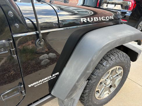 Used 2014 Jeep Wrangler Unlimited Rubicon w/ Connectivity Group image 15