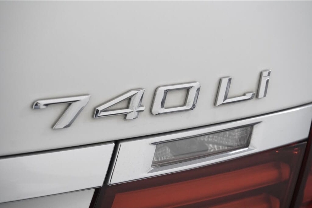 Used 2013 BMW 740Li RWD image 13