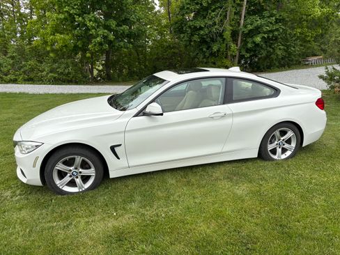 Used 2015 BMW 428i xDrive Coupe AWD/4WD image 2