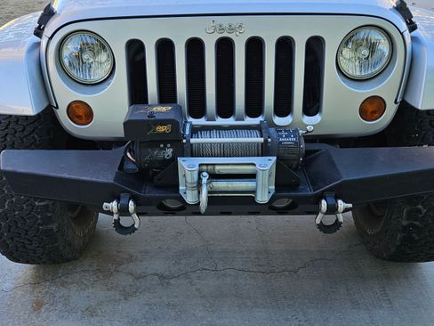 Used 2007 Jeep Wrangler Sahara w/ Dual Top Group image 2
