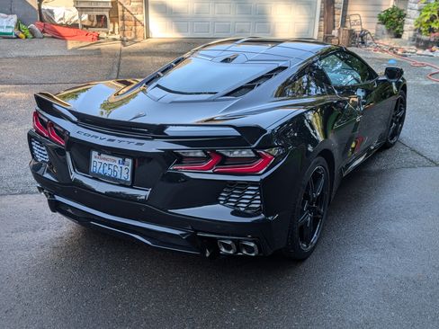 Used 2021 Chevrolet Corvette Stingray Premium Cpe w/ Z51 Performance Package image 10