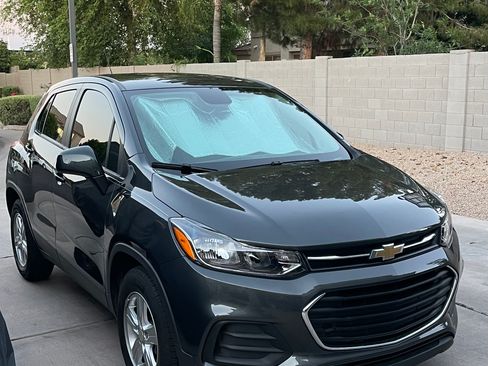 Used 2019 Chevrolet Trax LS w/ Tint and Cruise Package FWD image 2