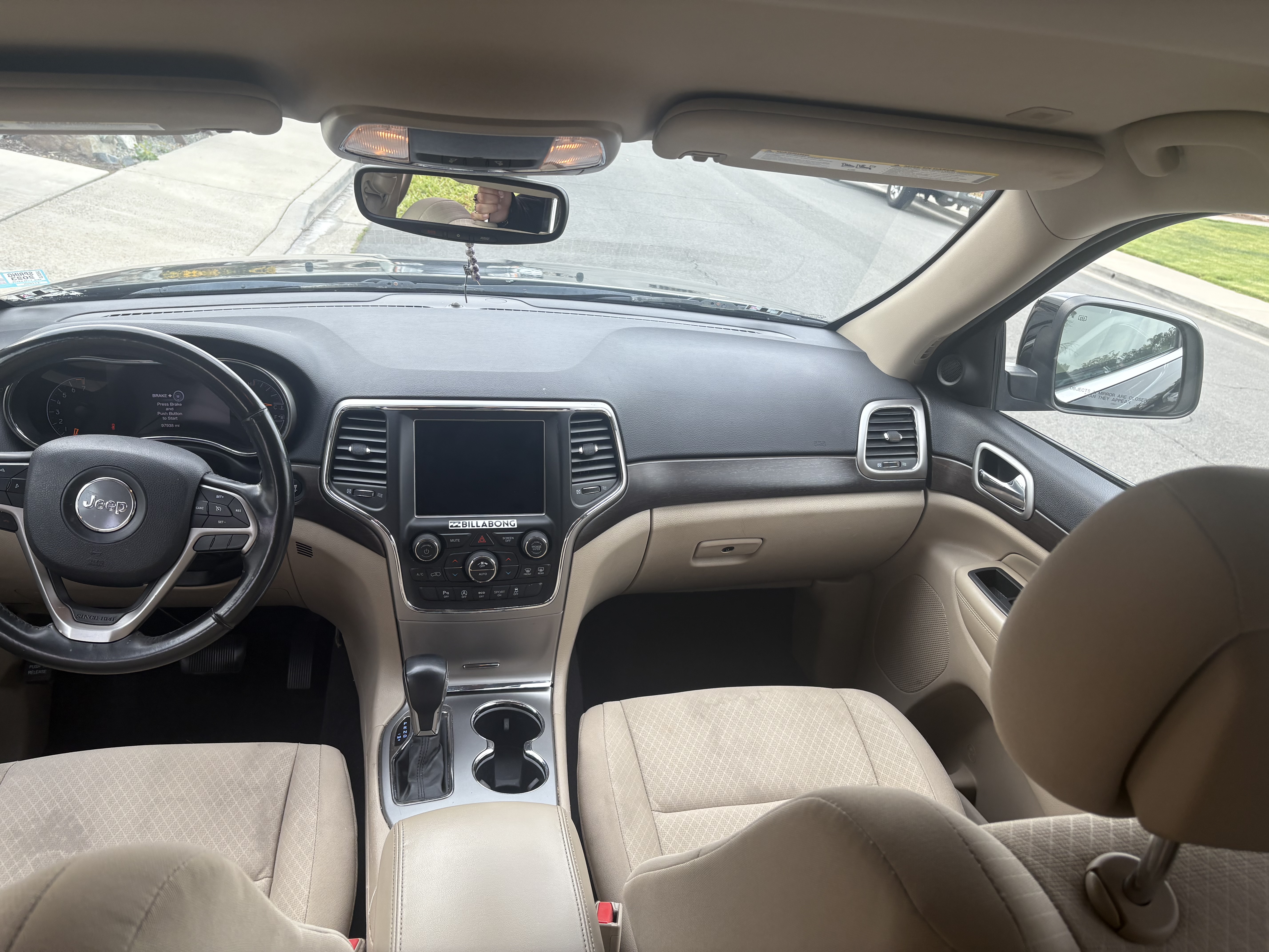 Used 2018 Jeep Grand Cherokee Laredo RWD image 5