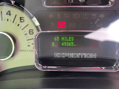 Used 2014 Ford Expedition Limited w/ Equipment Group 301A AWD/4WD image 1