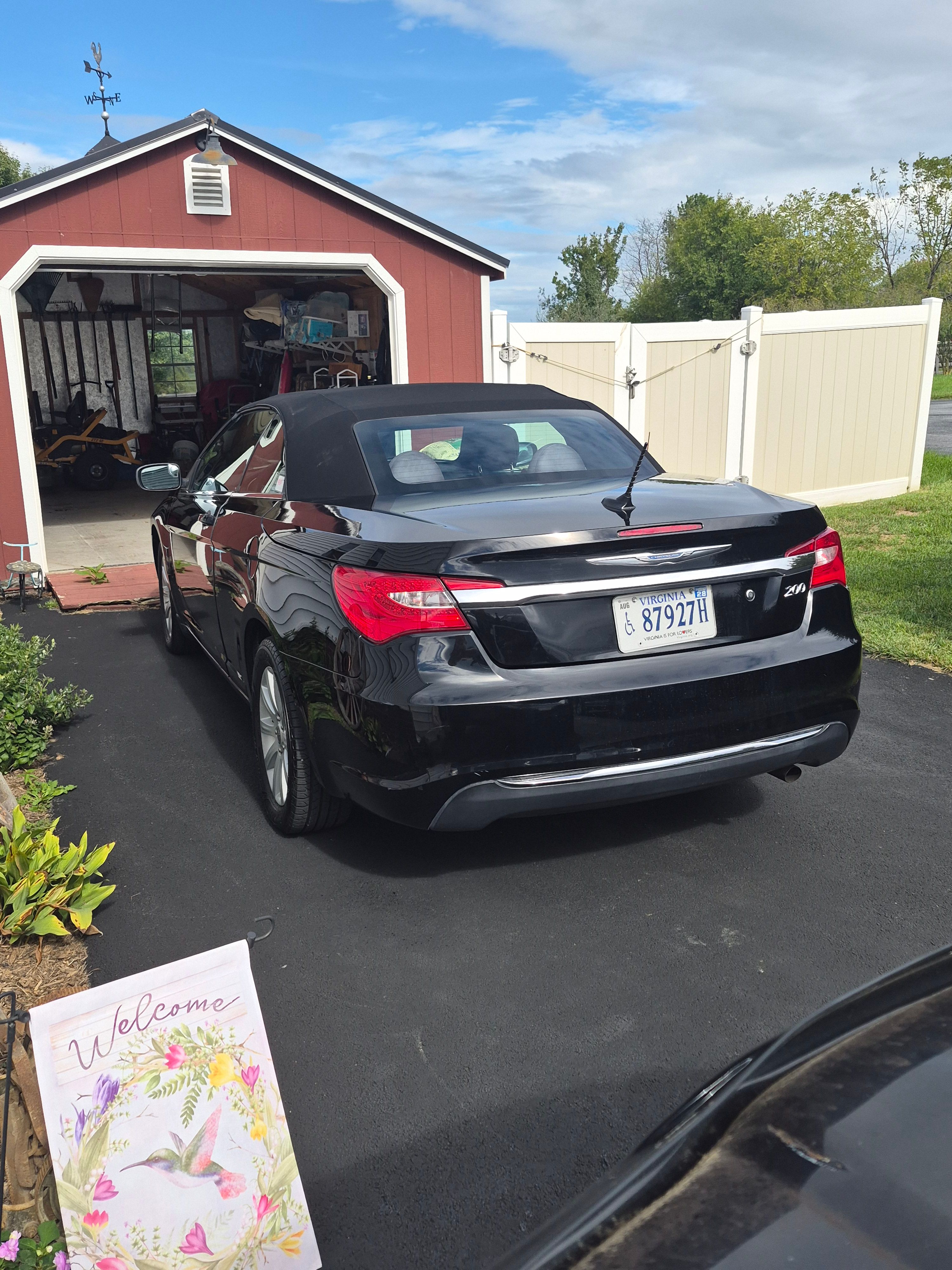 Used 2013 Chrysler 200 Touring FWD image 4