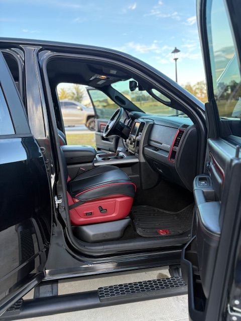 Used 2015 RAM 1500 Rebel AWD/4WD image 15