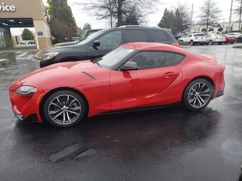 Used 2021 Toyota Supra w/ Safety & Technology Package image 4