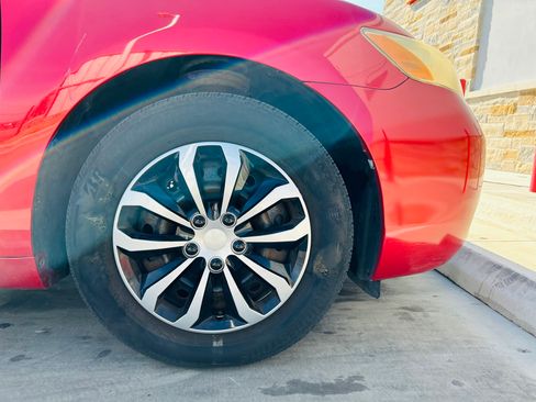 Used 2009 Toyota Camry LE image 18