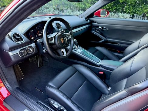 Used 2018 Porsche 718 Cayman GTS RWD image 22