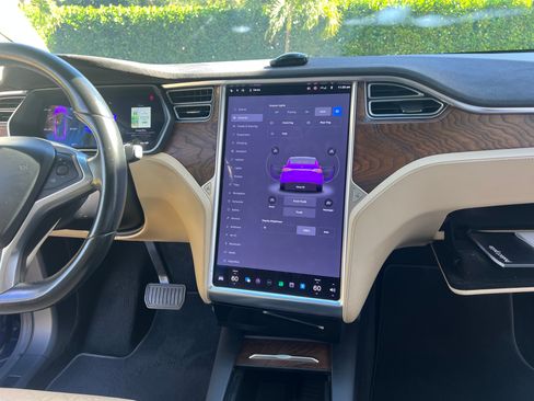 Used 2017 Tesla Model X 100D image 25