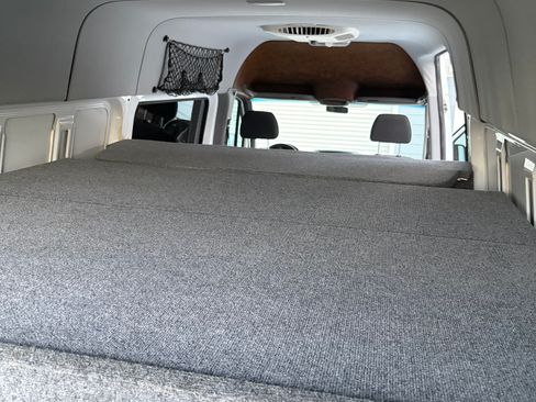 Used 2013 Mercedes-Benz Sprinter 2500 image 10