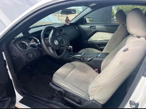 Used 2012 Ford Mustang Coupe RWD image 10
