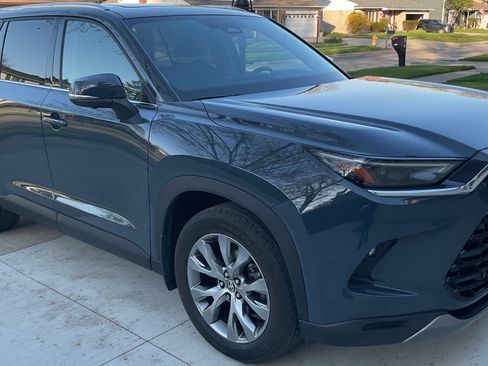 Used 2024 Toyota Grand Highlander AWD Hybrid image 6