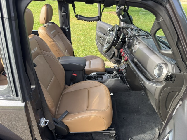 Used 2022 Jeep Wrangler Rubicon w/ Steel Bumper Group AWD/4WD image 9