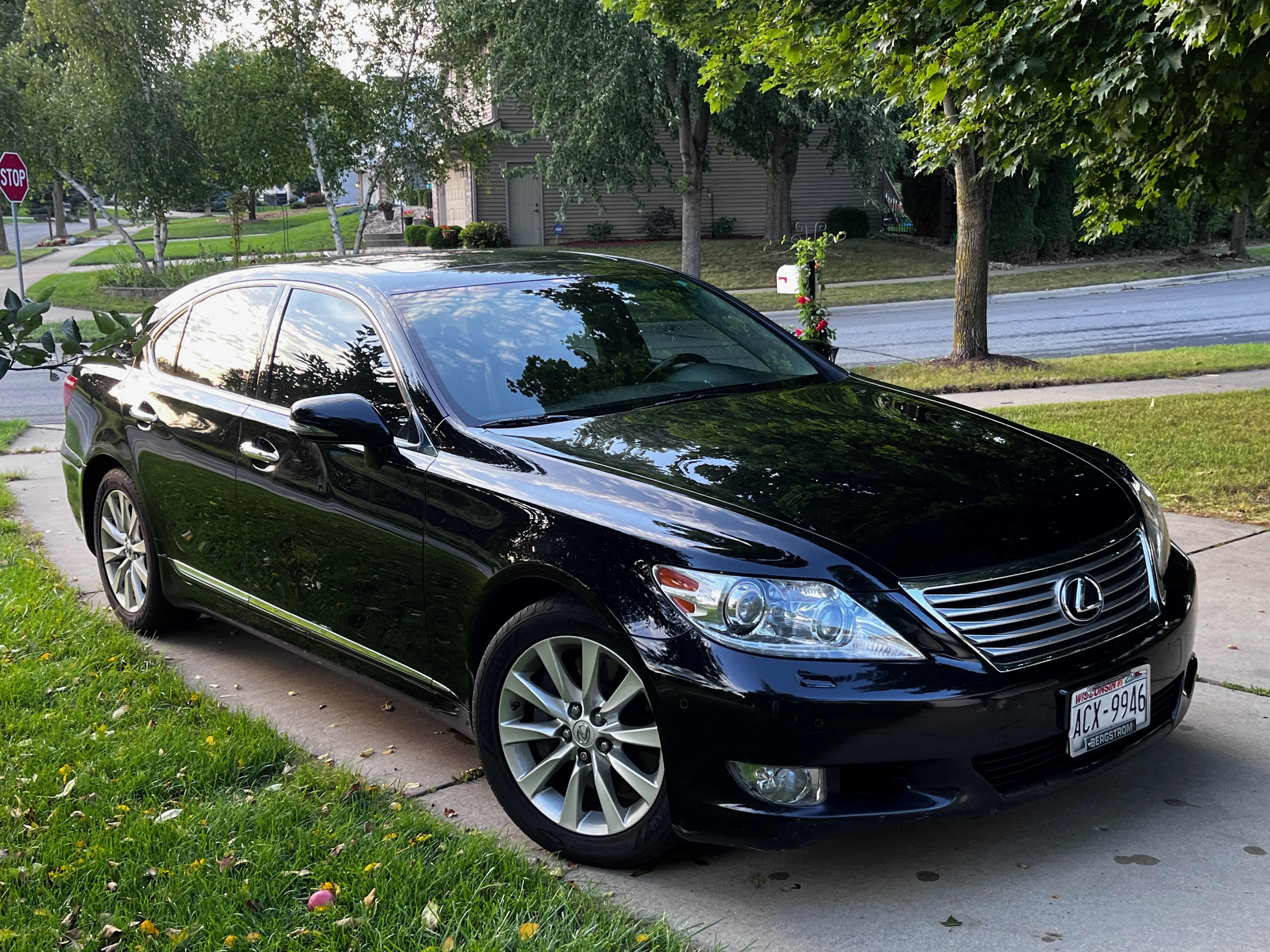 Used 2012 Lexus LS 460 AWD w/ Luxury Value Edition image 6