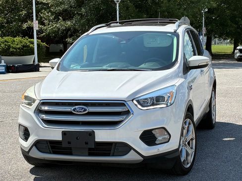 Used 2018 Ford Escape Titanium w/ Ford Safe & Smart Package AWD/4WD image 4