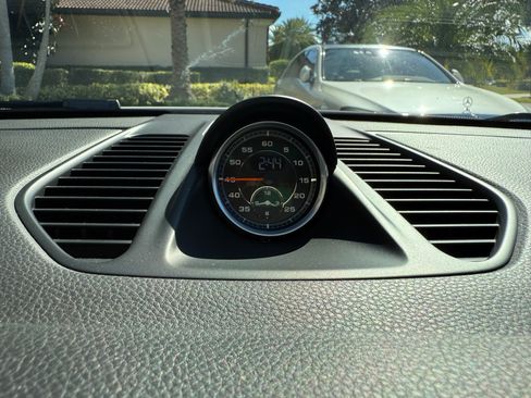Used 2014 Porsche 911 Carrera S image 23