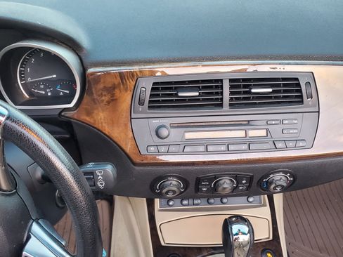 Used 2007 BMW Z4 3.0si image 26