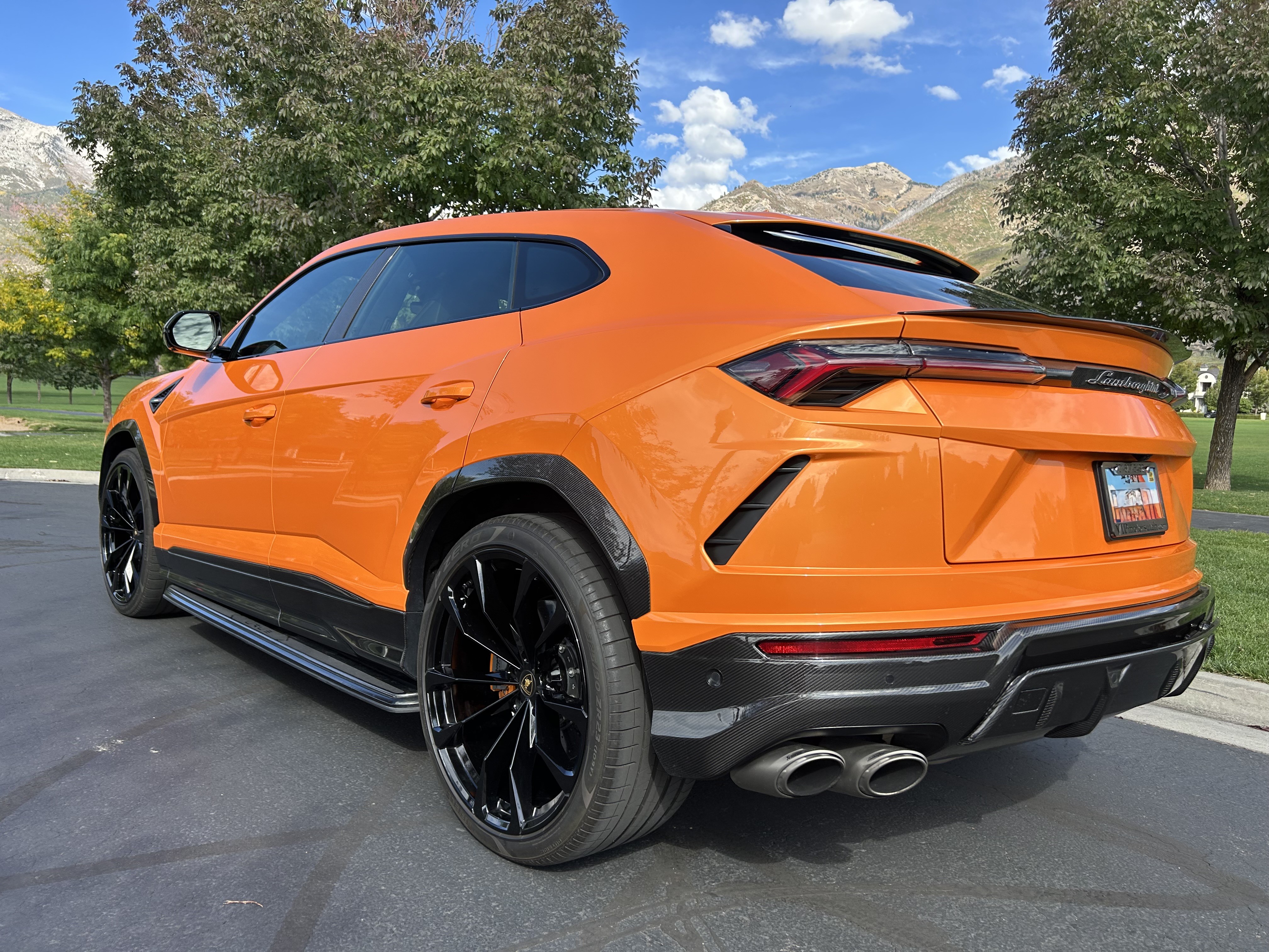 Used 2022 Lamborghini Urus AWD/4WD image 9