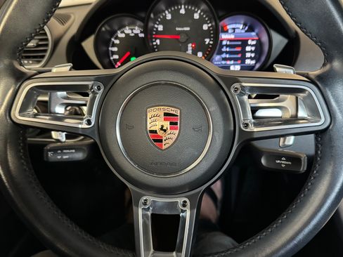 Used 2019 Porsche 718 Cayman image 24