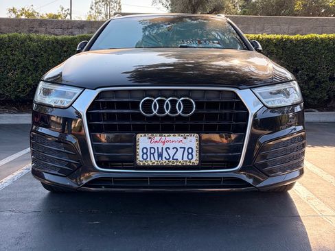 Used 2018 Audi Q3 2.0T Premium Plus w/ Premium Plus Package FWD image 2