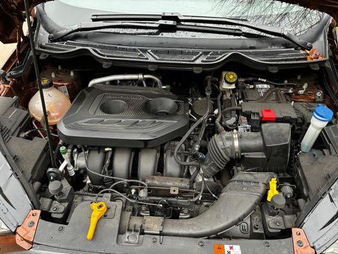 Used 2020 Ford EcoSport SE w/ SE Convenience Package image 14