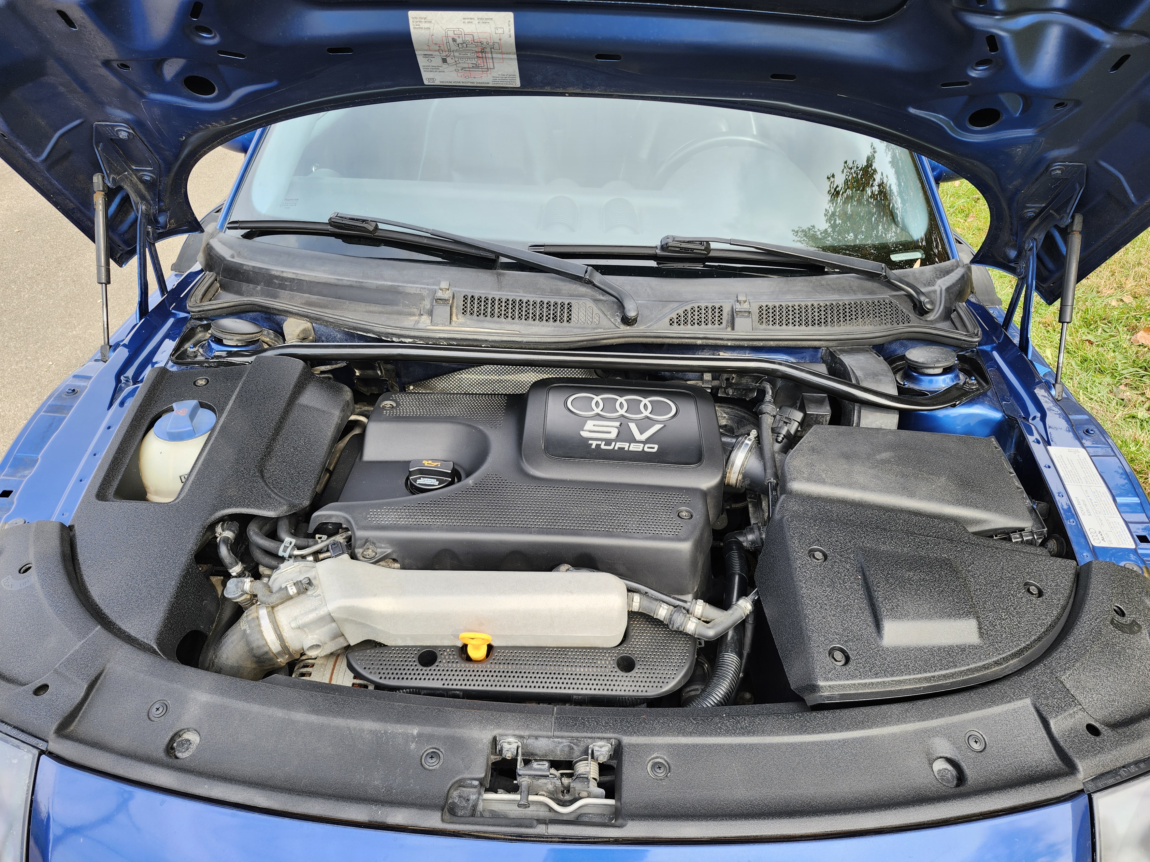 Used 2003 Audi TT 1.8T FWD image 4