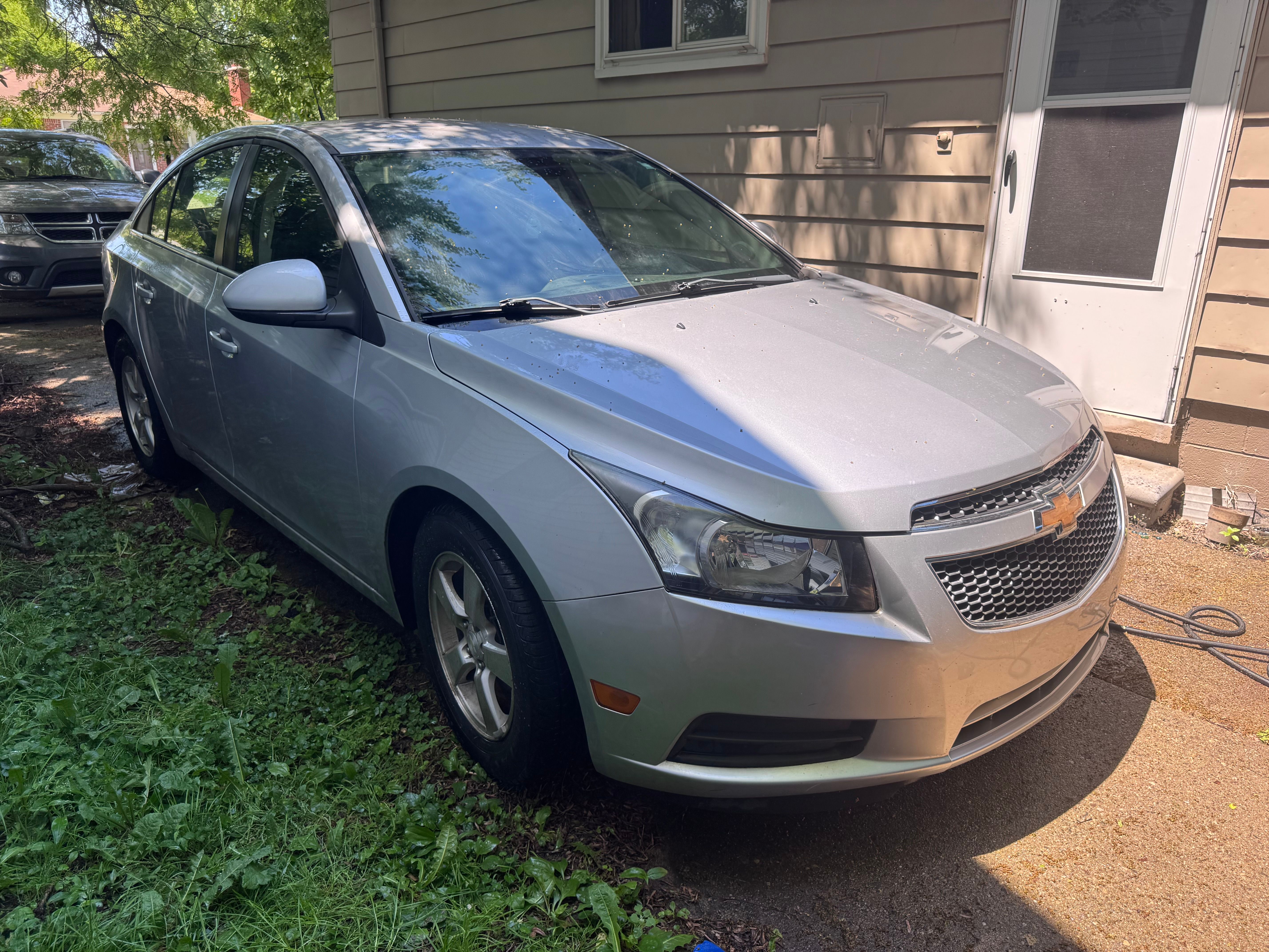 Used 2013 Chevrolet Cruze LT FWD image 1