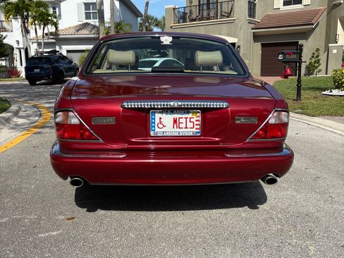 Used 2000 Jaguar XJ Vanden Plas image 5