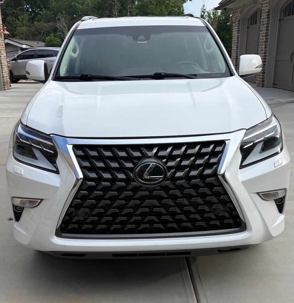 Used 2020 Lexus GX 460 Premium w/ Premium Package AWD/4WD image 4