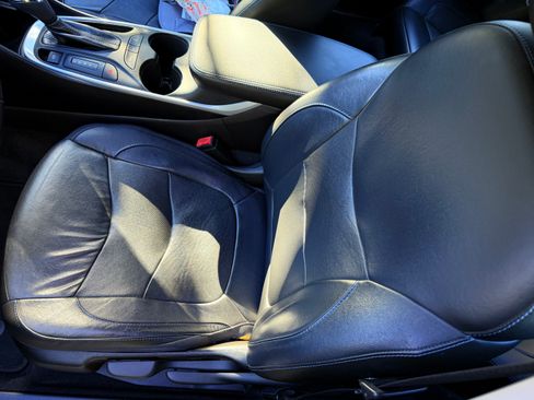 Used 2018 Chevrolet Volt LT w/ LT Driver Confidence Package image 30