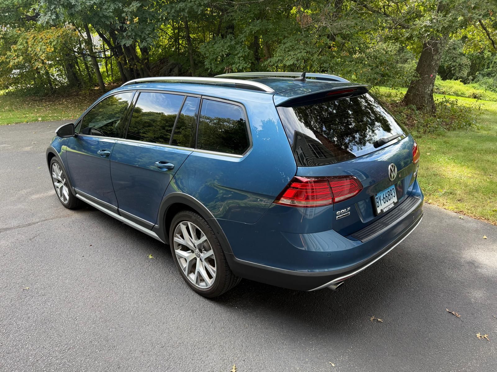 Used 2018 Volkswagen Golf Alltrack SEL AWD/4WD image 8