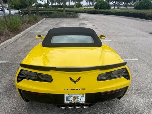 Used 2016 Chevrolet Corvette Z06 w/ 3LZ Preferred Equipment Group RWD image 8
