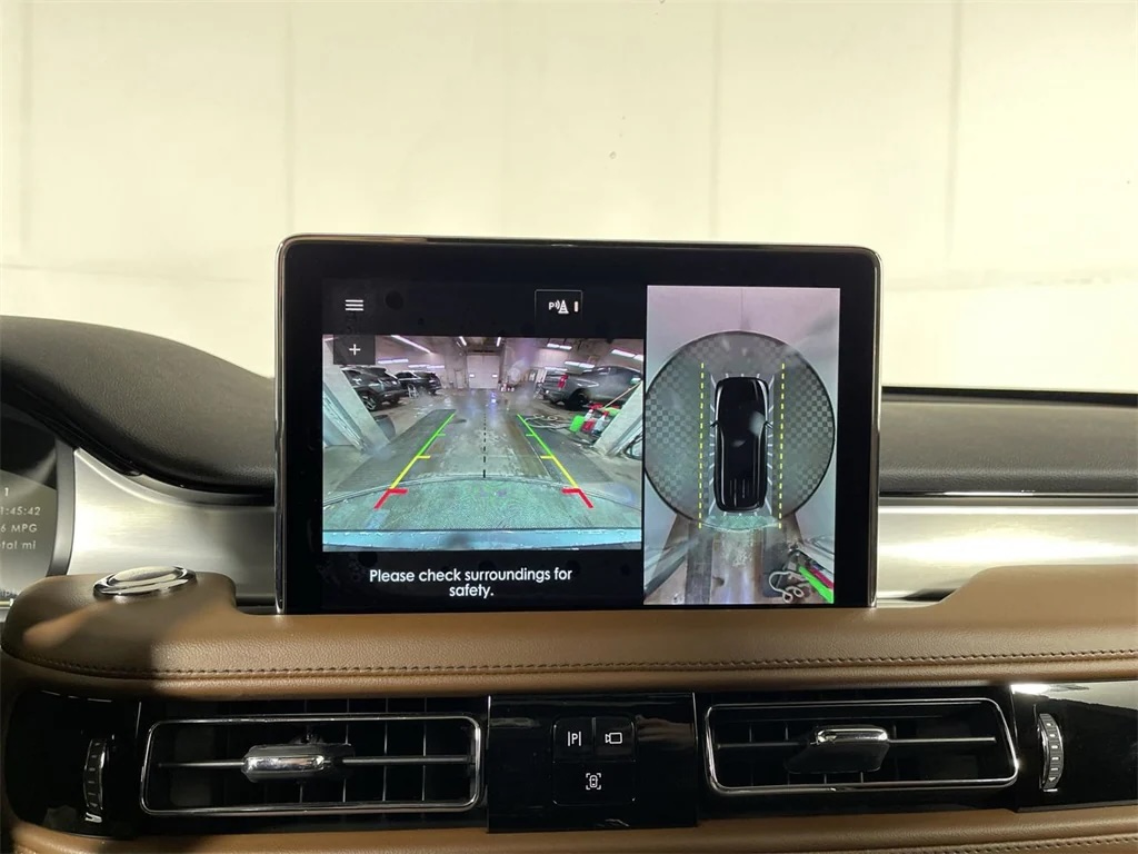 Used 2023 Lincoln Aviator Reserve w/ Equipment Group 201A AWD/4WD image 13