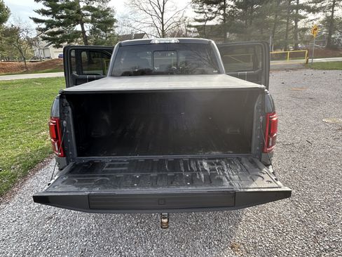 Used 2018 Ford F150 Raptor w/ Equipment Group 802A Luxury image 11