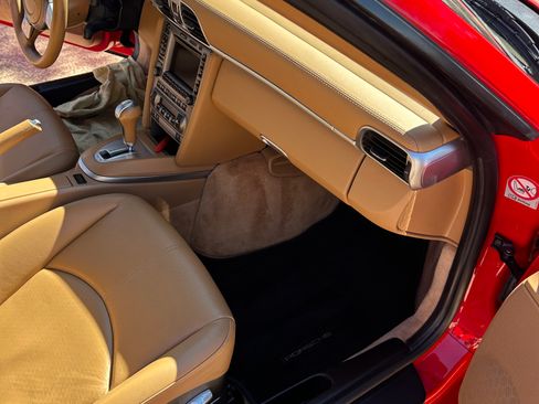 Used 2006 Porsche 911 Carrera S image 10
