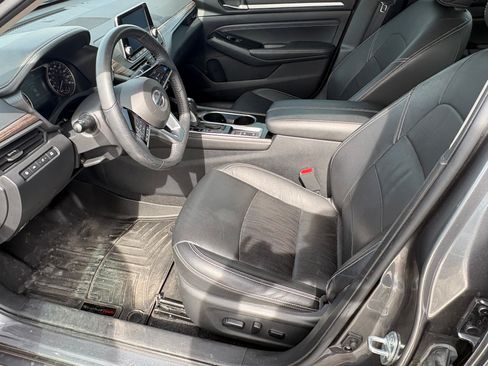 Used 2020 Nissan Altima 2.0 Platinum image 9