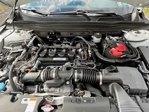 Used 2020 Honda Accord Sport image 11