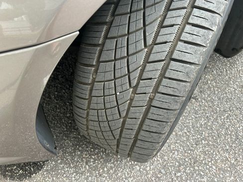 Used 2011 Jaguar XF RWD image 12