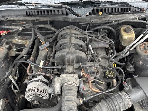 Used 2007 Ford Mustang Premium image 10