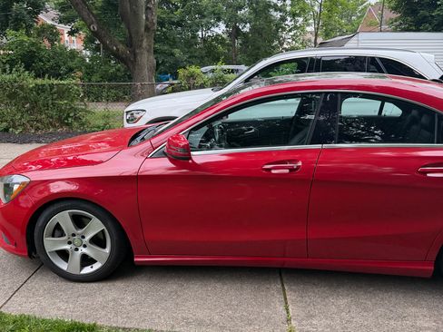 Used 2015 Mercedes-Benz CLA 250 4MATIC image 5