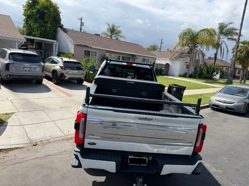 Used 2023 Ford F250 Platinum AWD/4WD image 5