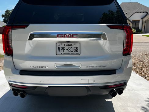 Used 2024 GMC Yukon Denali AWD/4WD image 27