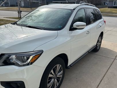 Used 2020 Nissan Pathfinder SV