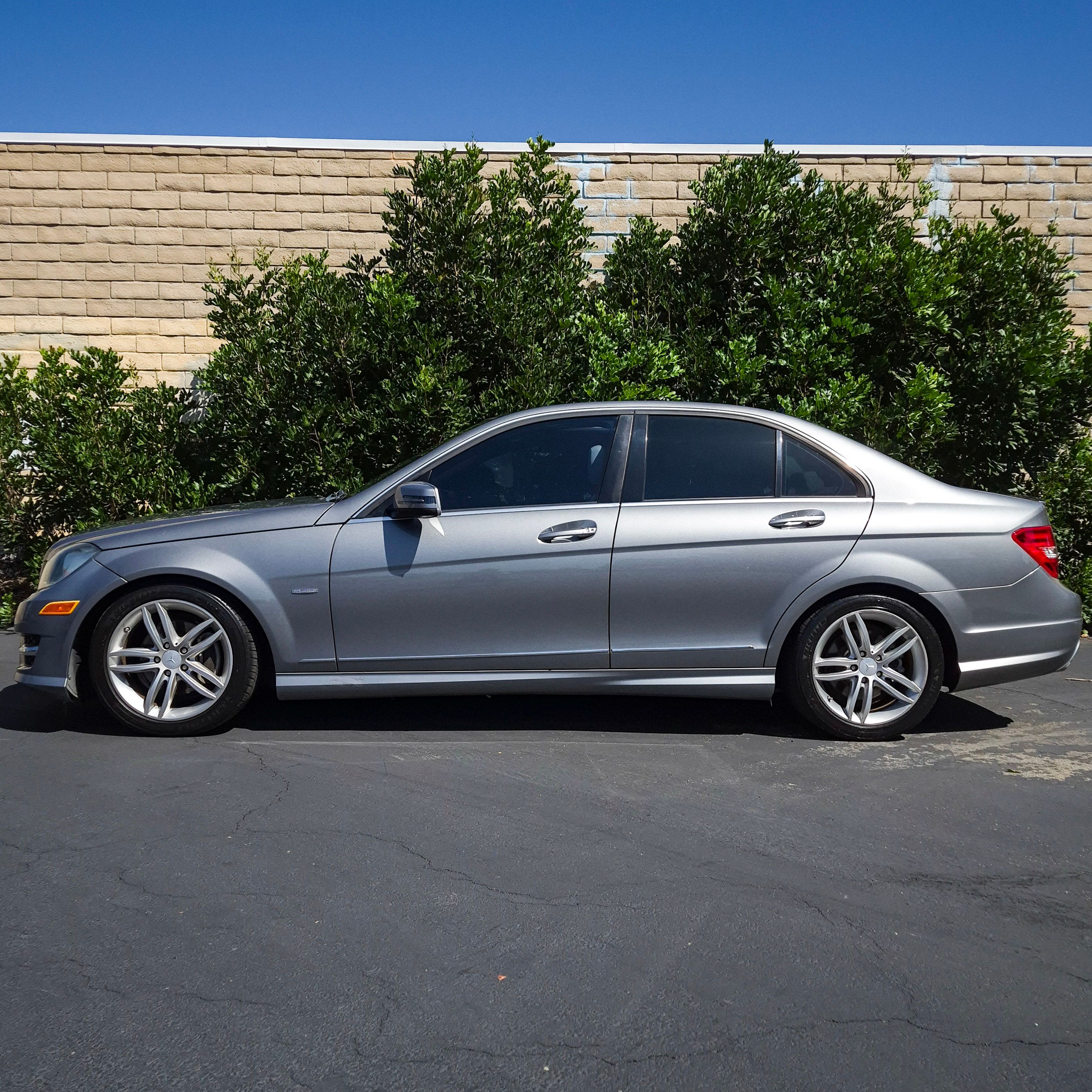 Used 2012 Mercedes-Benz C 250 Sedan image 14