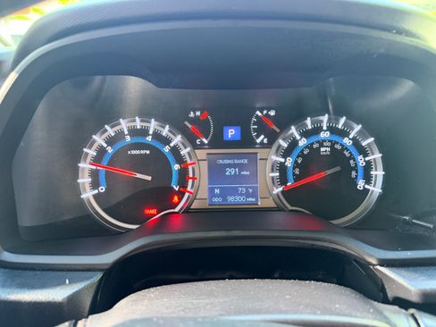 Used 2019 Toyota 4Runner SR5 AWD/4WD image 16