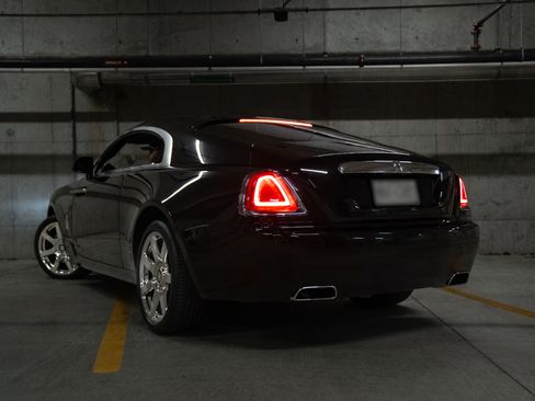 Used 2015 Rolls-Royce Wraith image 8